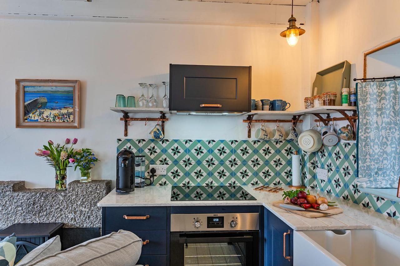 Finest Retreats - Cosy Mousehole Cottage With Sea Views Bagian luar foto