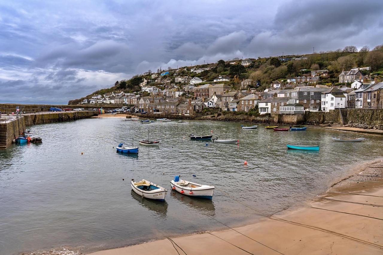 Finest Retreats - Cosy Mousehole Cottage With Sea Views Bagian luar foto
