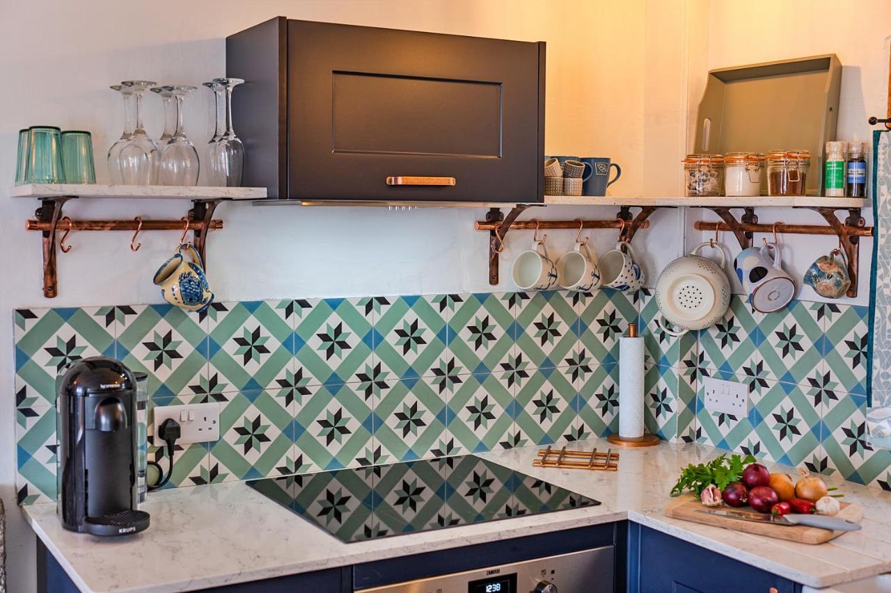 Finest Retreats - Cosy Mousehole Cottage With Sea Views Bagian luar foto