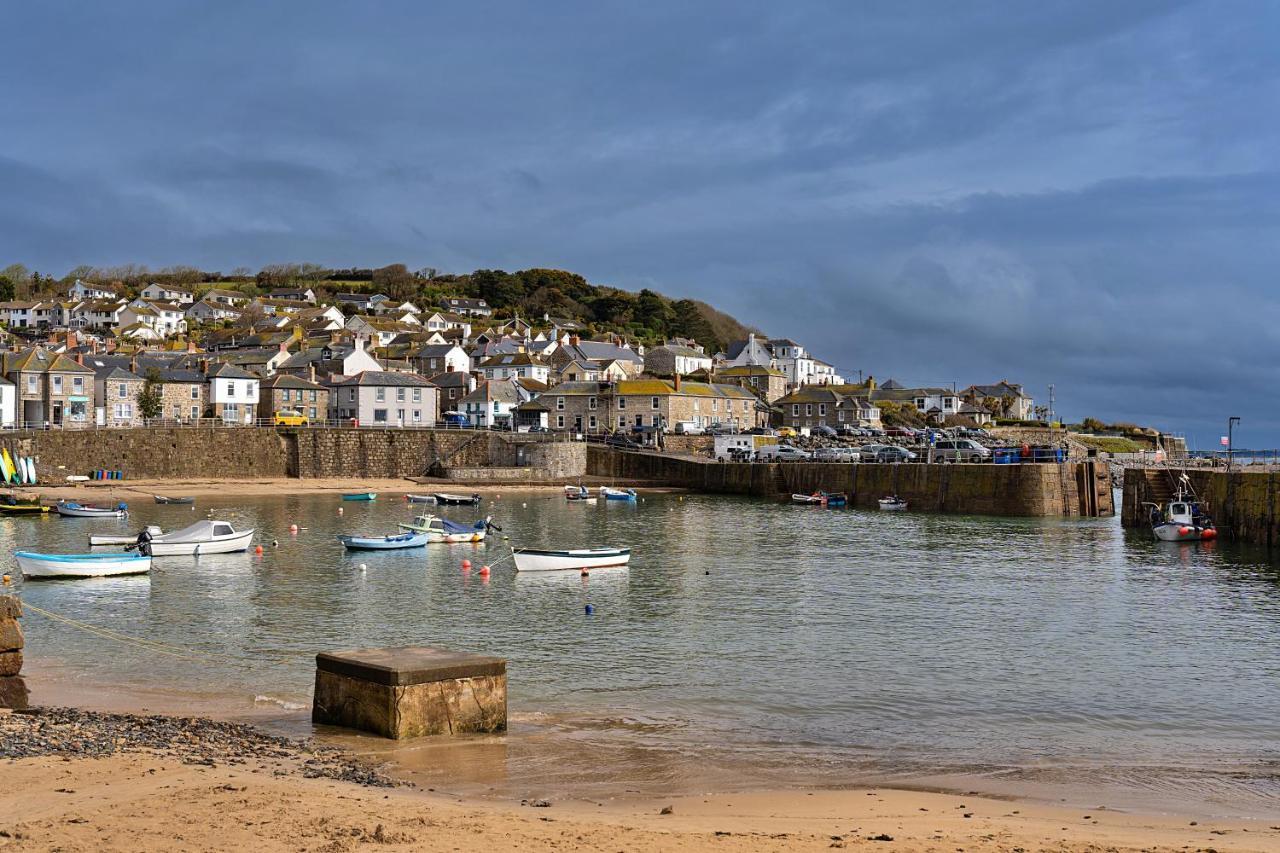 Finest Retreats - Cosy Mousehole Cottage With Sea Views Bagian luar foto